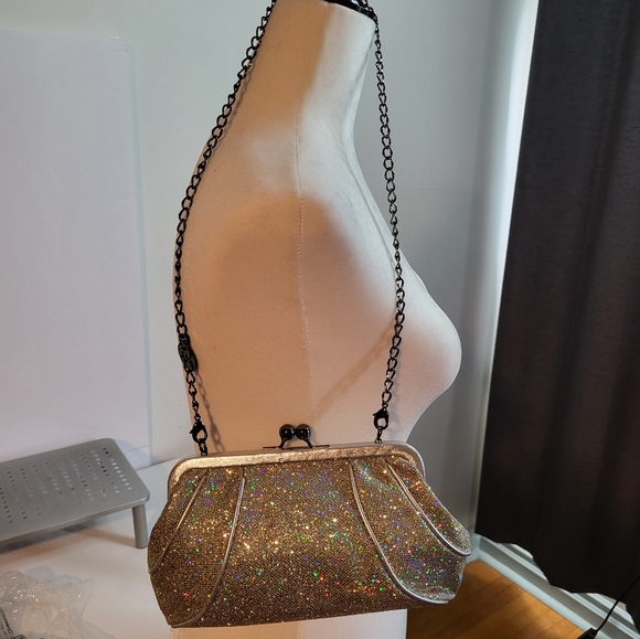NINEWEST Silver Sparkle Clutch - Picture 8 of 8